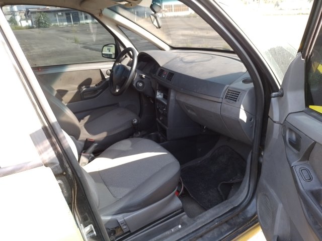 Vehicle_photo_9