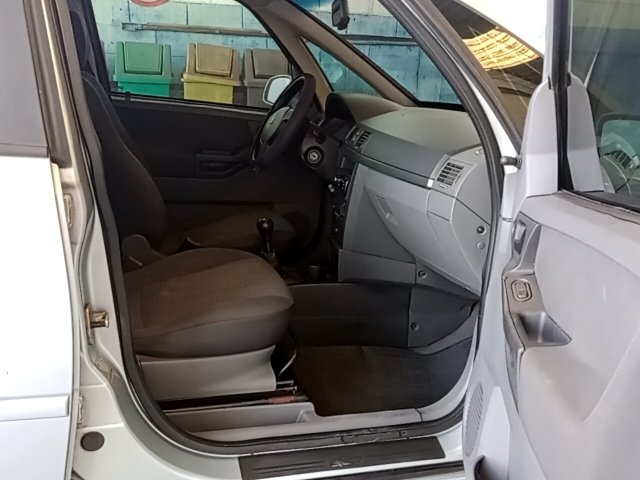 Vehicle_photo_9