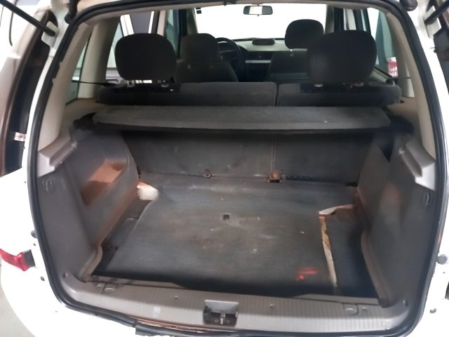 Vehicle_photo_11