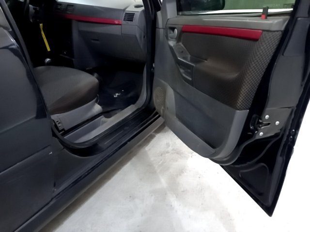 Vehicle_photo_9