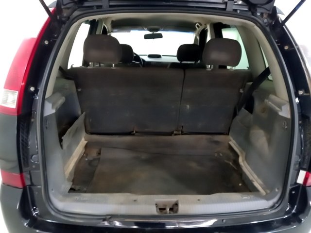 Vehicle_photo_11