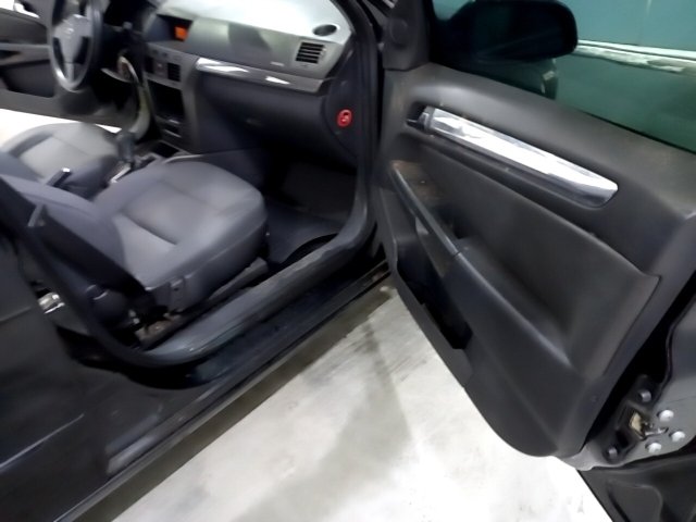 Vehicle_photo_9