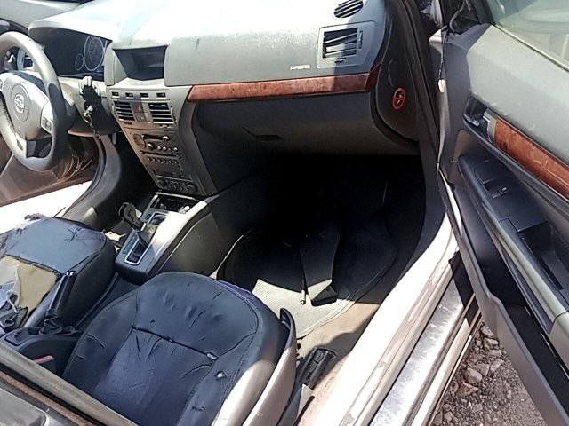 Vehicle_photo_9