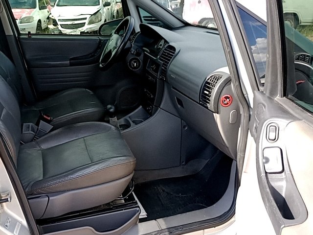Vehicle_photo_9