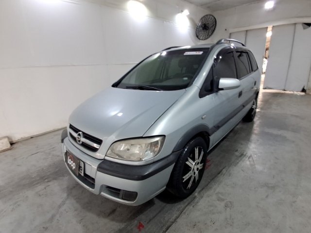 Veículo GM - Chevrolet Zafira GM Zafira Expression 2007 Conservado com avarias motor 2008 em leilão