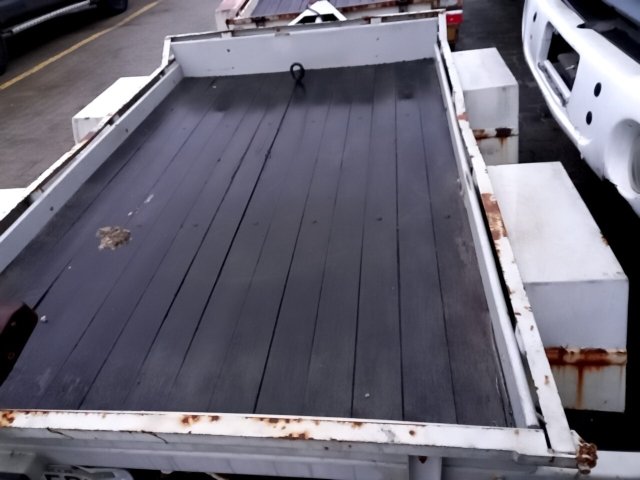 Vehicle_photo_4