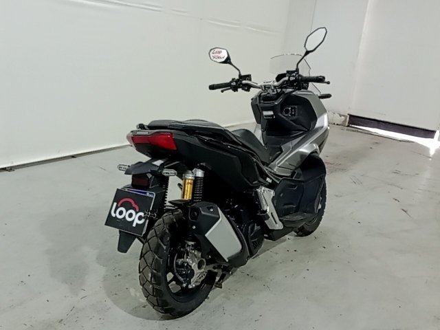 Vehicle_photo_4