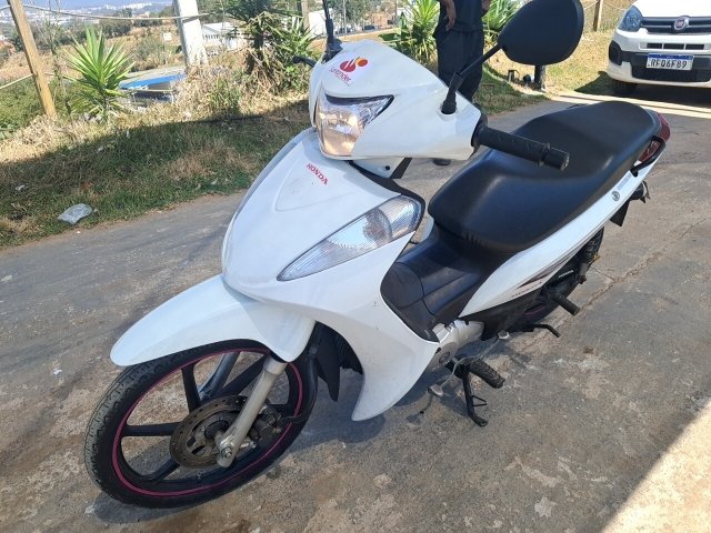 Veículo HONDA Biz HONDA BIZ 125 EX 2014/2014 2014 em leilão