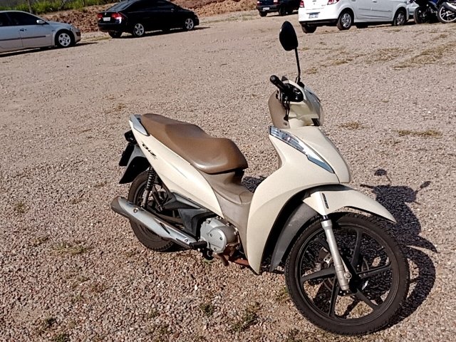 Vehicle_photo_2