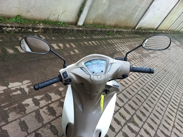 Vehicle_photo_7