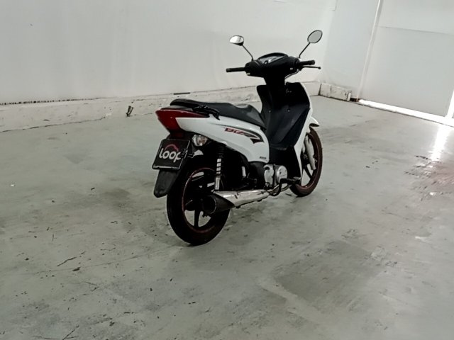 Vehicle_photo_4