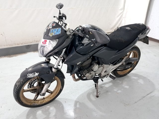 Honda CB 300R 2015 Conservada com avarias e não funcionando