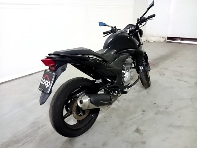 Vehicle_photo_4