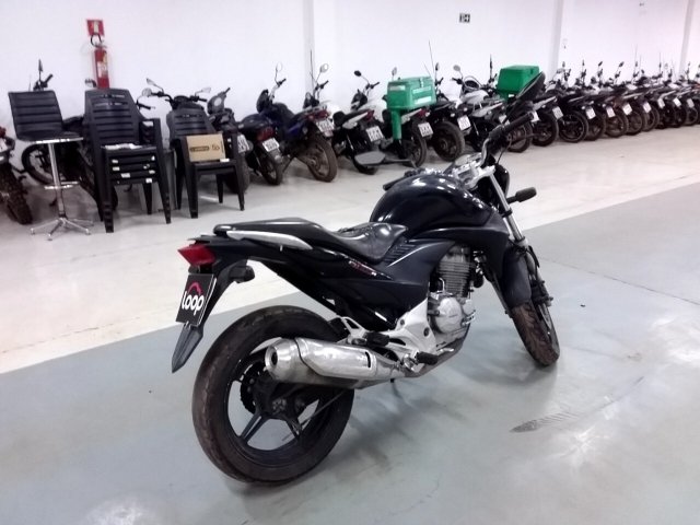 Vehicle_photo_4