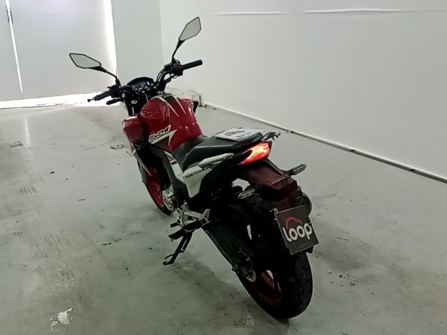 Vehicle_photo_3