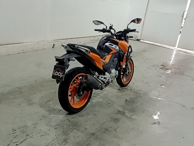 Vehicle_photo_4