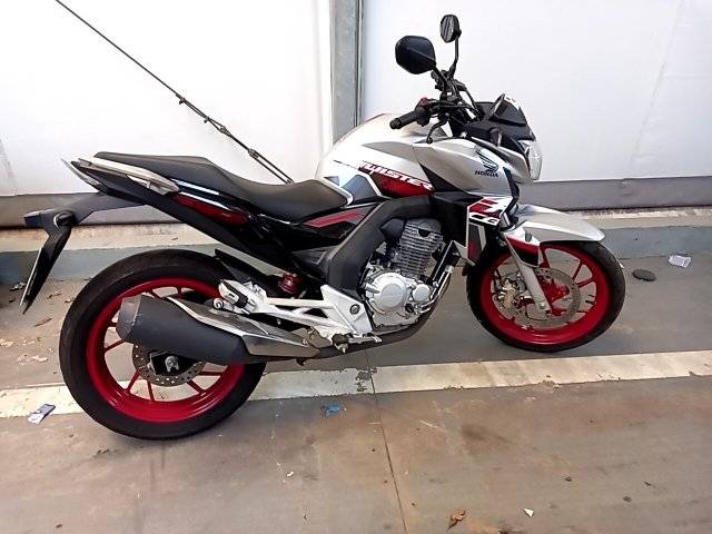 Vehicle_photo_9