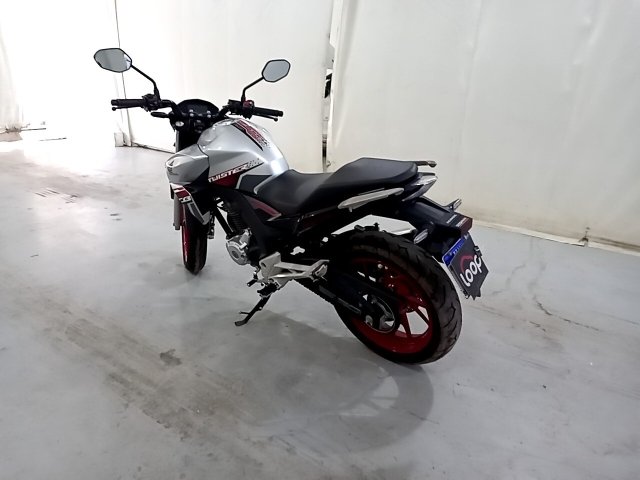 Vehicle_photo_3