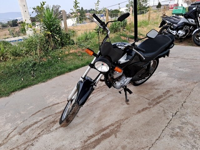 HONDA CG 150 FAN ESI Frente Motorista