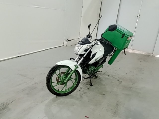 Honda CG 160 Cargo 2019/2020 com lataria e pintura com riscos e amassados