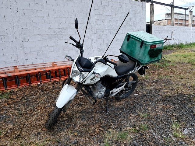 Honda CG 160 Cargo 2018 Conservada para reparo