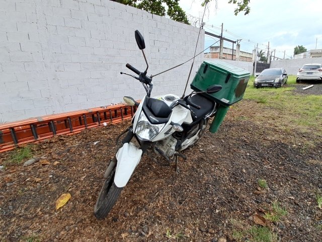 Honda CG 160 Cargo 2018 Conservada com reparos