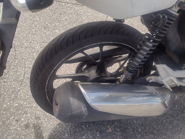 Vehicle_photo_16
