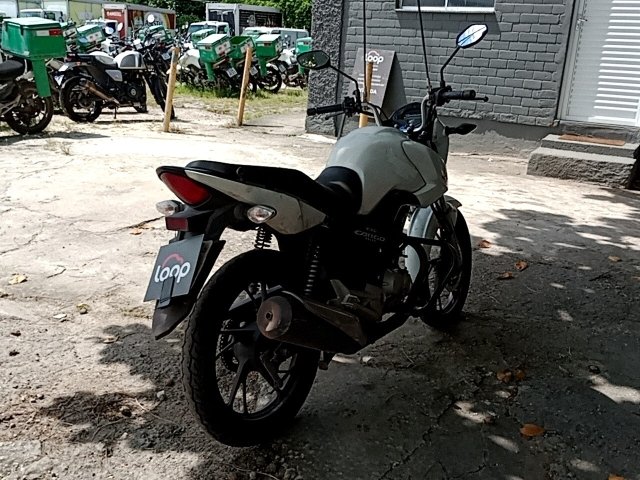 Vehicle_photo_4