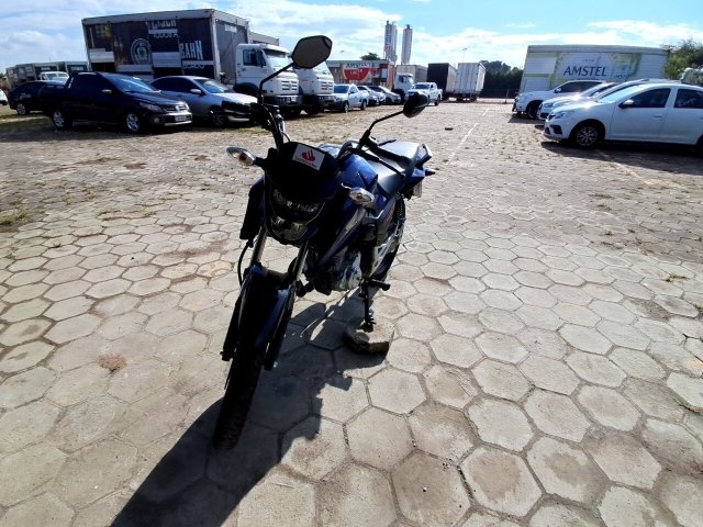 Honda CG 160 Fan 2025 Conservada com Riscos e Amassados