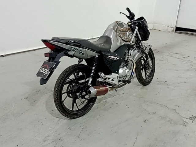 Vehicle_photo_4
