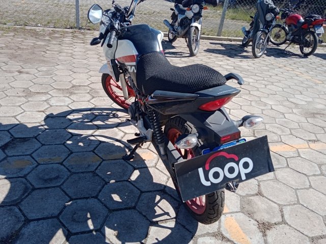 Vehicle_photo_4