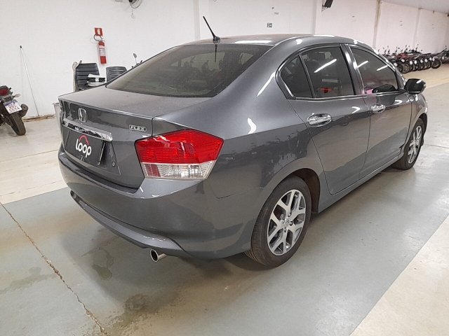 Vehicle_photo_4