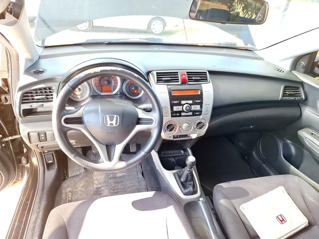 Vehicle_photo_7