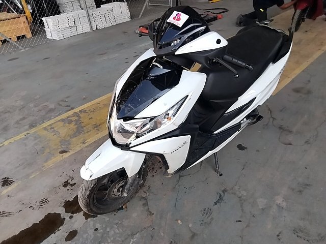 Veículo HONDA Elite Honda Elite 125 2024/2025 em estado ruim, não funciona 2025 em leilão