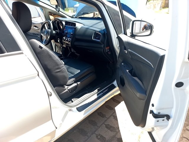 Vehicle_photo_9