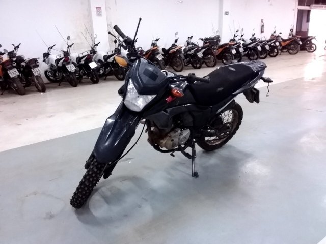 Veículo HONDA NXR Honda NXR 160 Bros 2016 Conservada para reparo 2017 em leilão