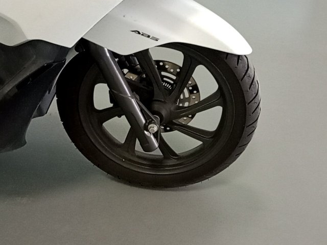 Vehicle_photo_14