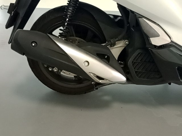 Vehicle_photo_16