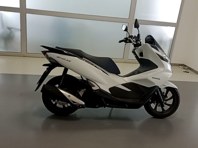 Vehicle_photo_9