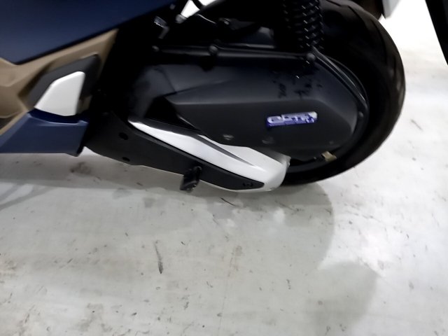 Vehicle_photo_12