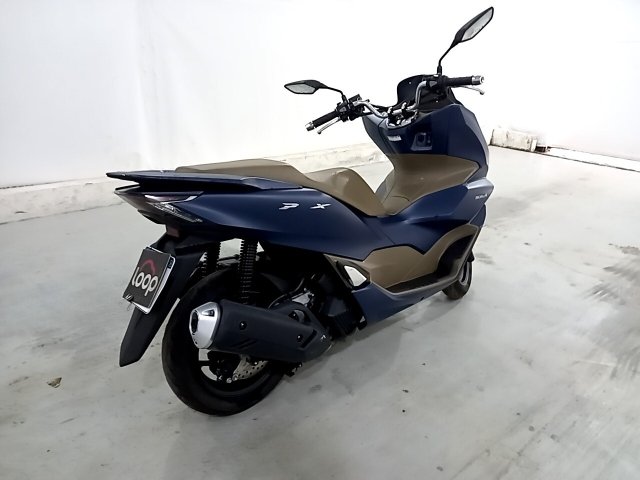 Vehicle_photo_4