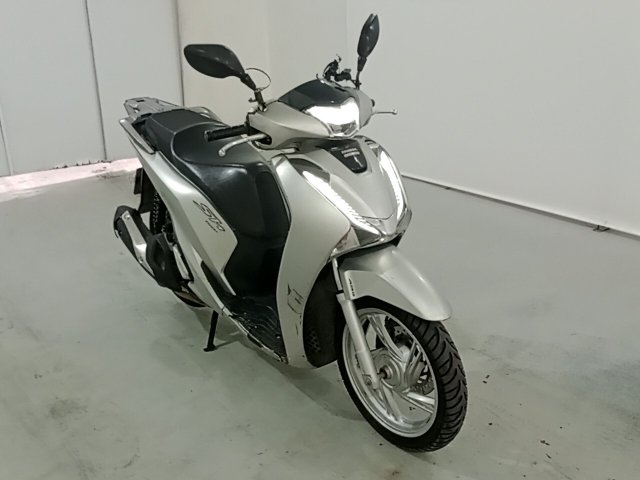 Vehicle_photo_2