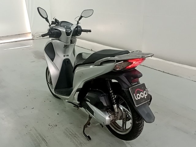 Vehicle_photo_3