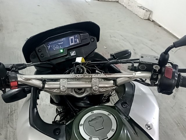 Vehicle_photo_6