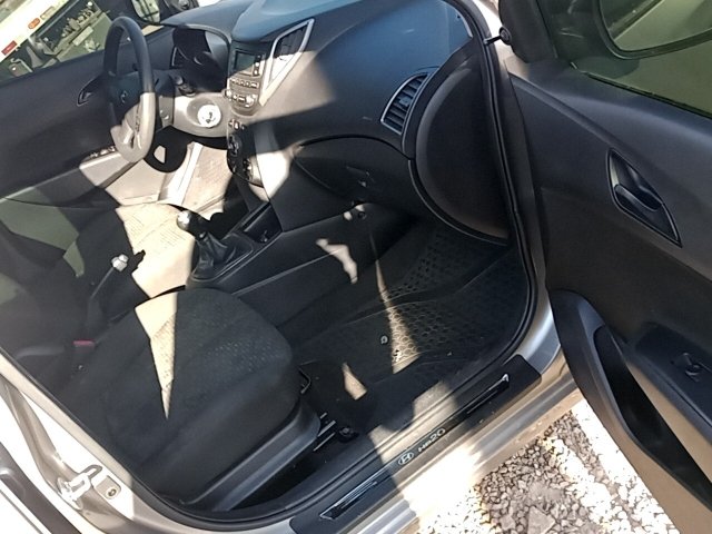 Vehicle_photo_9