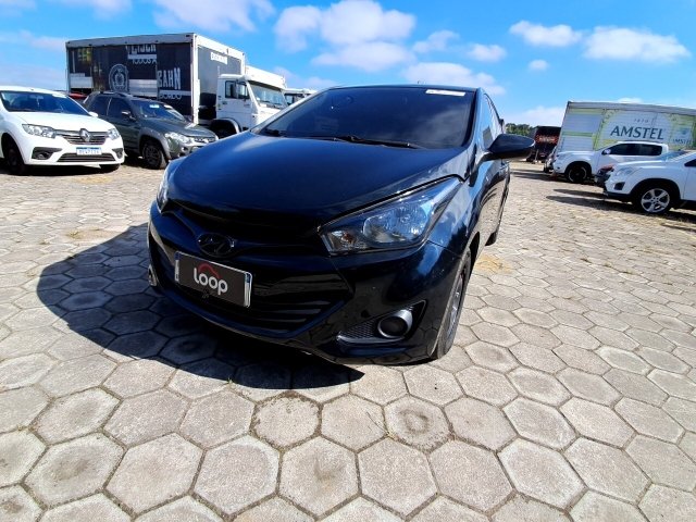 Hyundai HB20 1.6A Comfort 2015 Preto com Sinistro e Lataria Regular