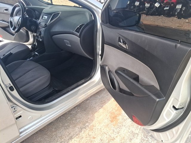 Vehicle_photo_9