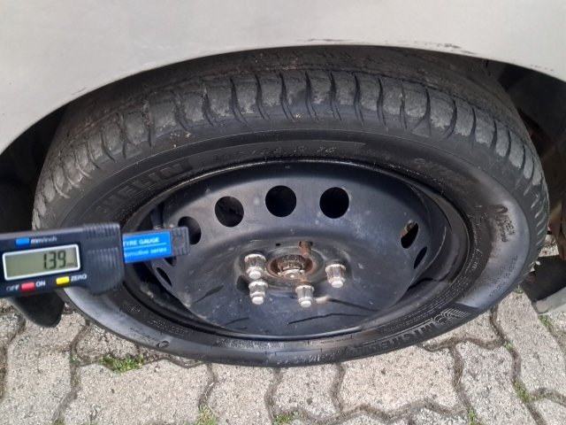 Vehicle_photo_9