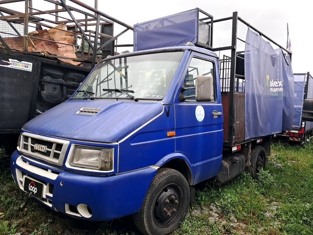 IVECO DailyCampo 3513 CC 2007 em estado regular com motor não funcionando