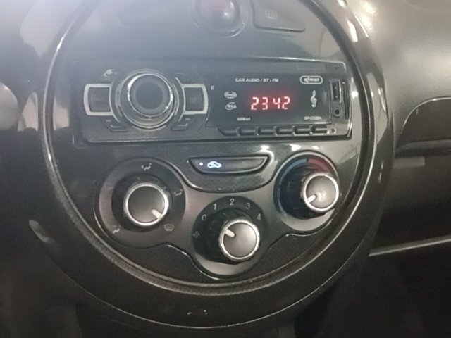 Vehicle_photo_6